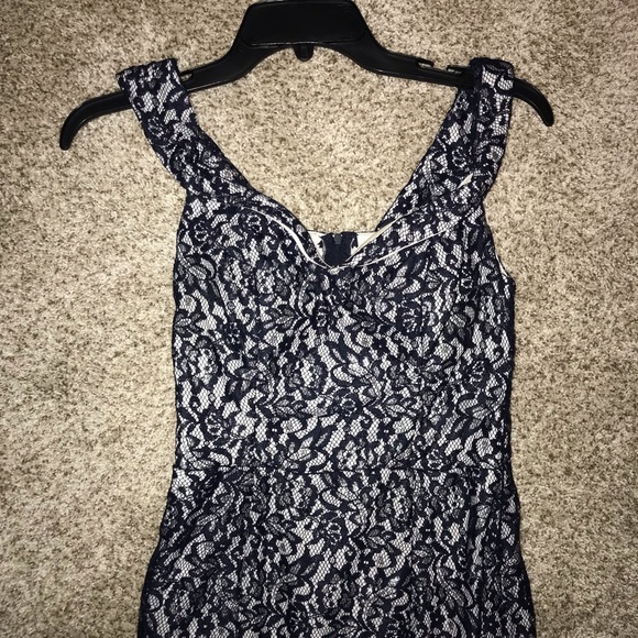 NORDSTROM Off the Shoulder Lace Mermaid Gown-PROM - Picture 2 of 4